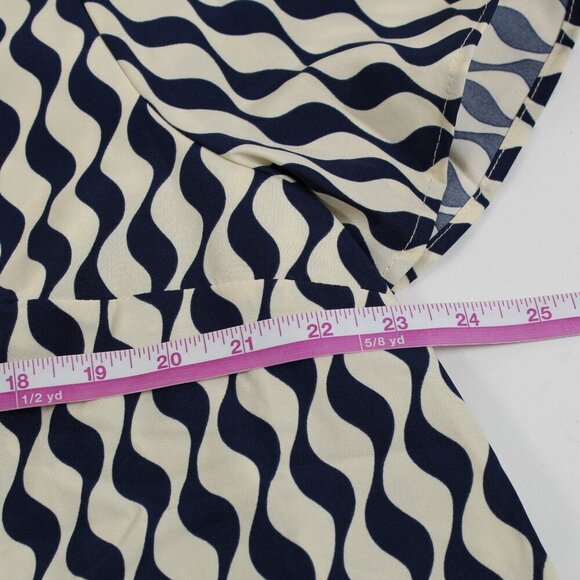 Bloomchic Wavy Print Asymmetrical Neckline Blouse - NWT - 14/16 - Picture 8 of 9